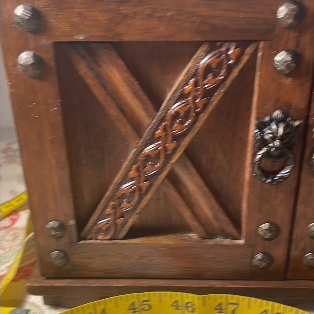 Vintage Wooden 3 Drawer Felt Lined Musical Jewelry Box Lion Door Pulls Amazing
